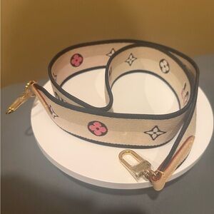 Louis Vuitton Bandolier Guitar Steap Beige Pink Black Strap- NEW